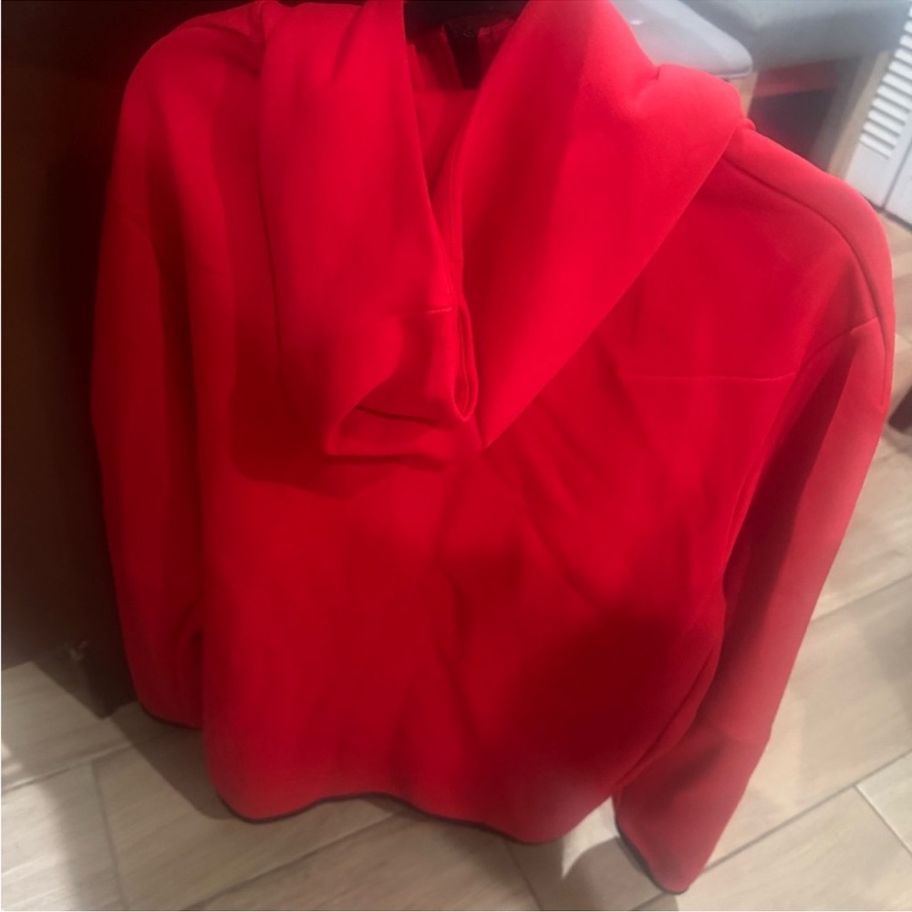 Nike Red Full-Zip Jacket - Picture 2 of 5